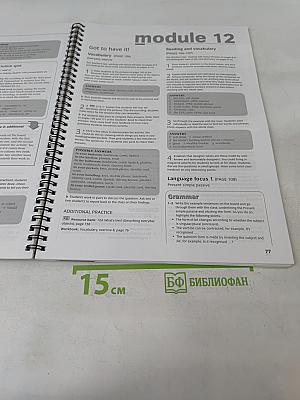 New Cutting Edge Pre-Intermediate Teacher's Resource Book