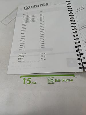 Cutting Edge Pre-Intermediate Teacher's Resource Book