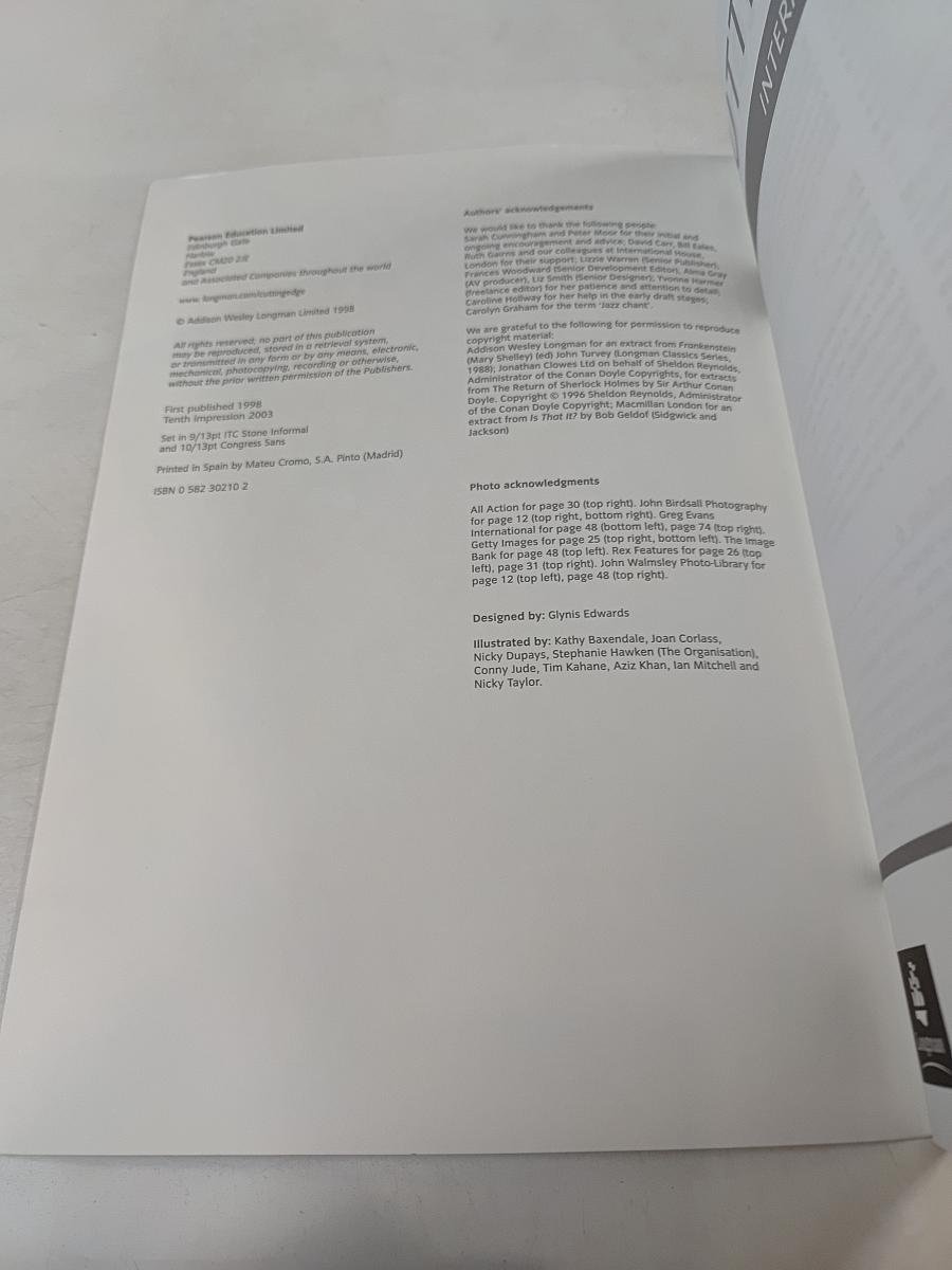 Cutting Edge Intermediate Workbook