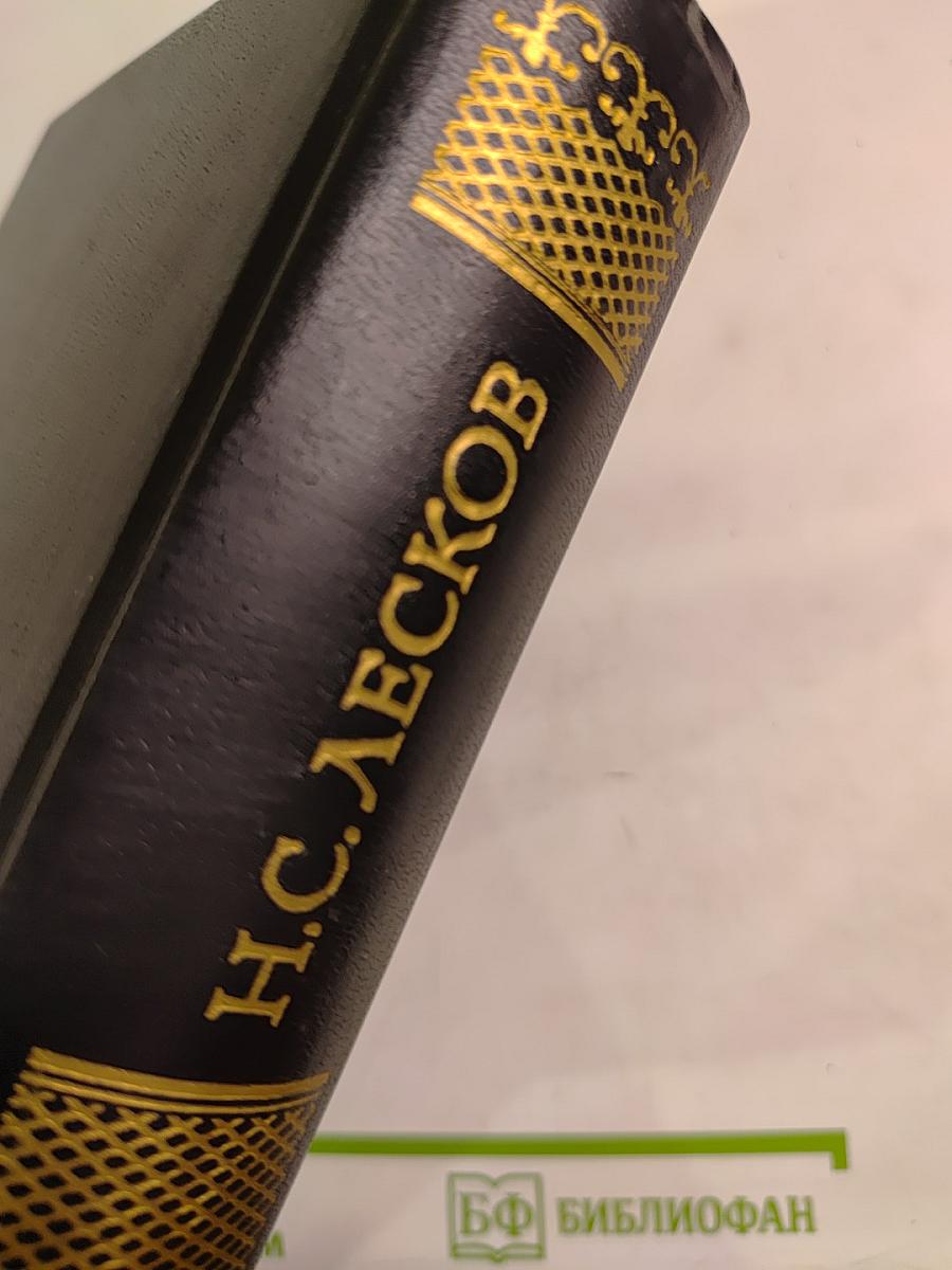 Собрание сочинений. Том первый: Некуда