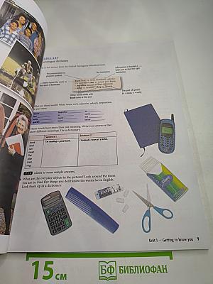 New Headway English Course Student's Book Pre-Intermediate