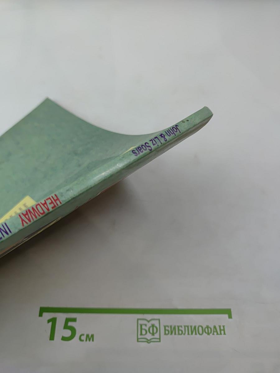 Headway Student's Book Intermediate