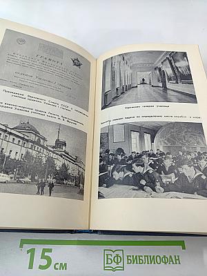 Там за Невой моря и океаны