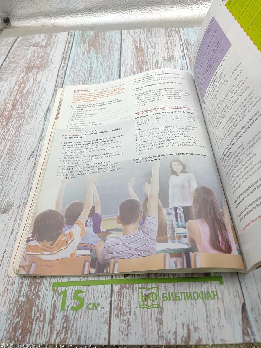Outcomes Pre-Intermediate Student's Book