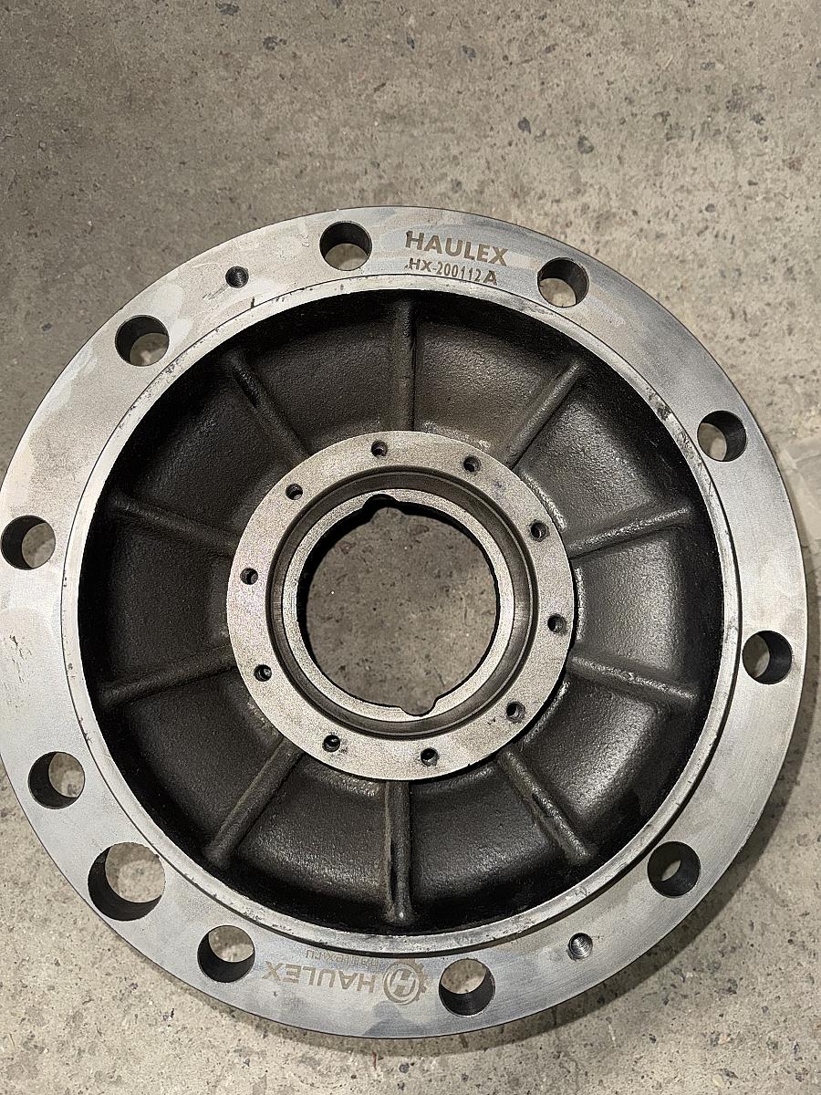 Ступица передняя в сборе AZ4075410042 Sitrak C7H, Howo T5G (аналог)