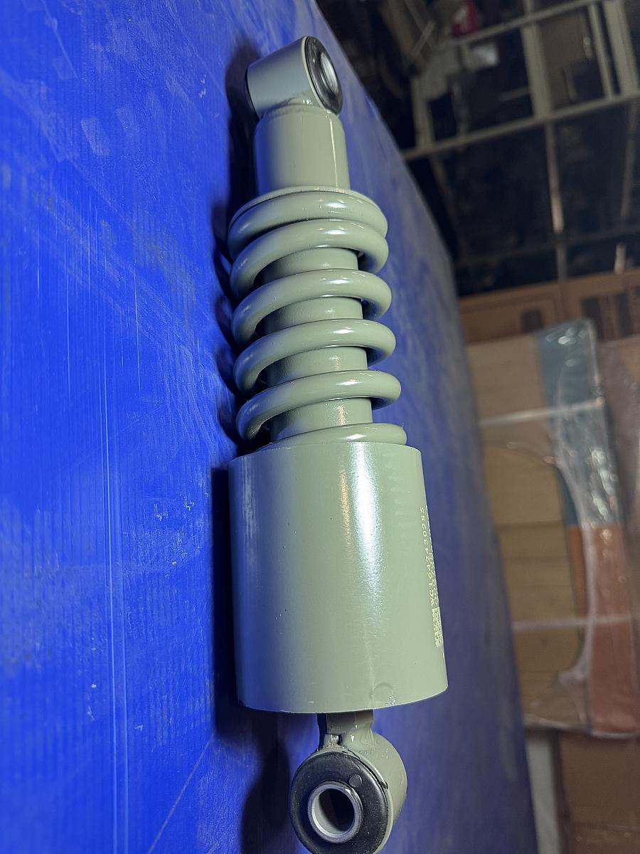 Амортизатор кабины передний HOWO WG1642430285 (аналог)