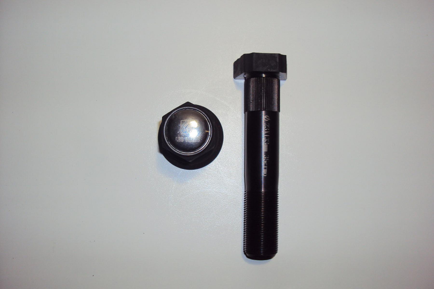 Болт колеса заднего LGMG 4110001489002 (аналог)