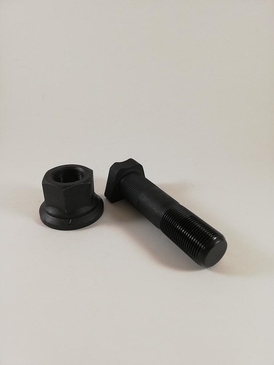 Болт колеса переднего с гайкой (шпилька) AZ9100410104