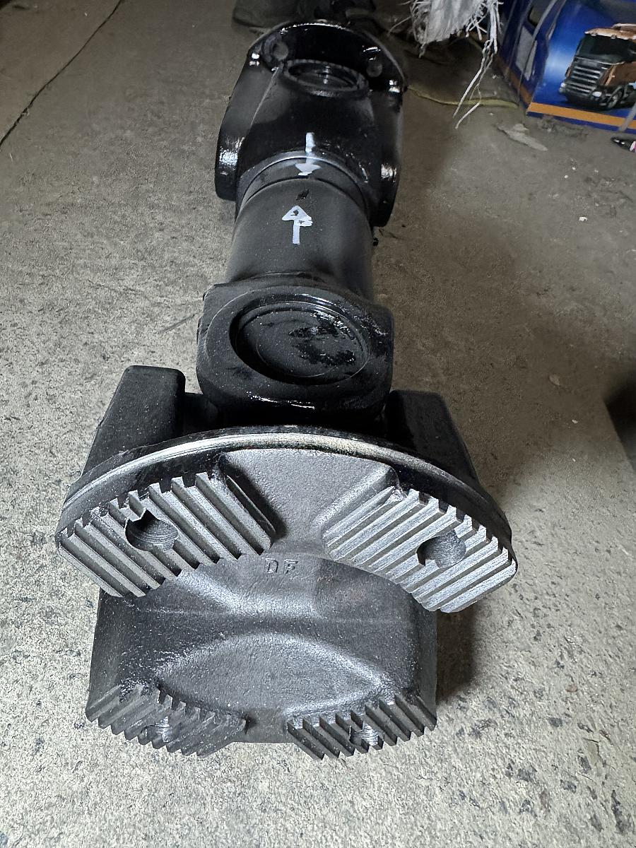 Вал карданный РК-КПП SHACMAN 6х6 L-540мм (фланцы 180*4*57) DZ91189313354