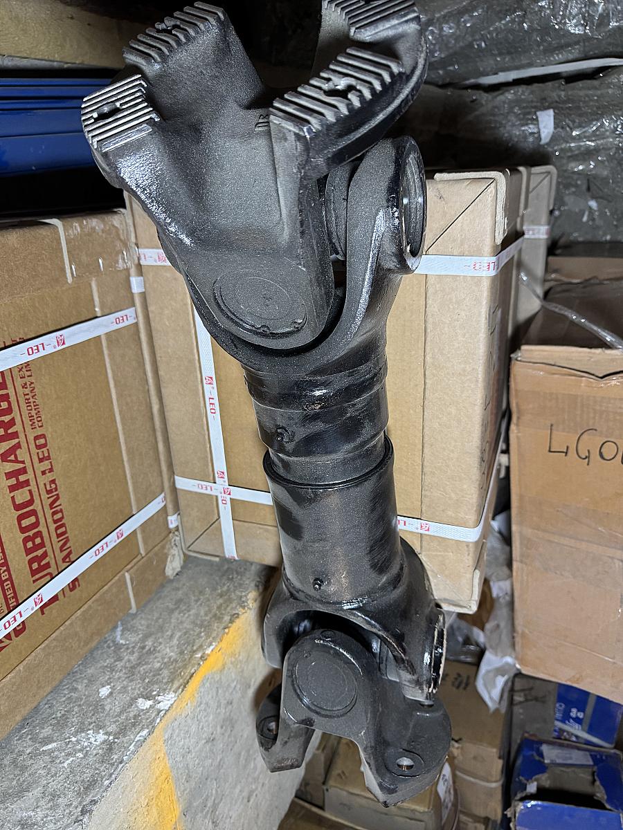 Вал карданный SHAANXI 6х6 от КПП до РКПП L=580 DZ91189313358